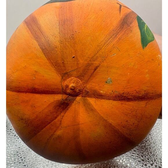 Hand Painted Halloween Gourd Ghost/Pumpkin - Picture 6 of 9